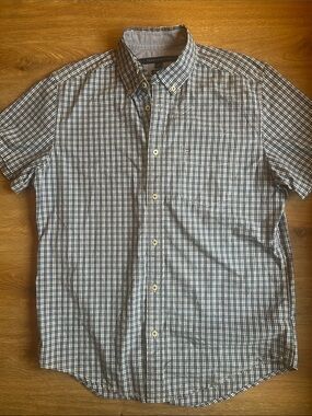 Tommy Hilfiger Men’s Short-Sleeve Blue and White Plaid Button-Down Shirt
